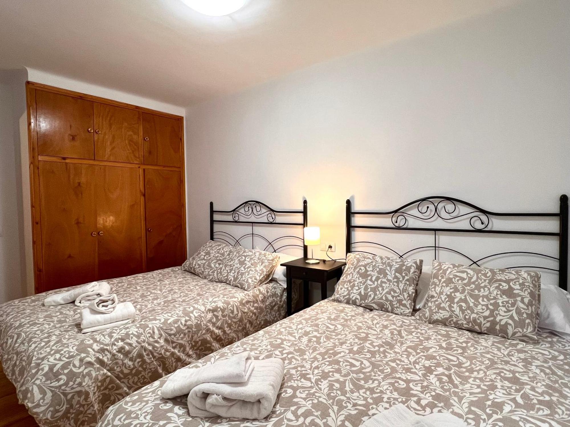 Apartaments Matxicots - L'Amfitriona Rialp Bagian luar foto