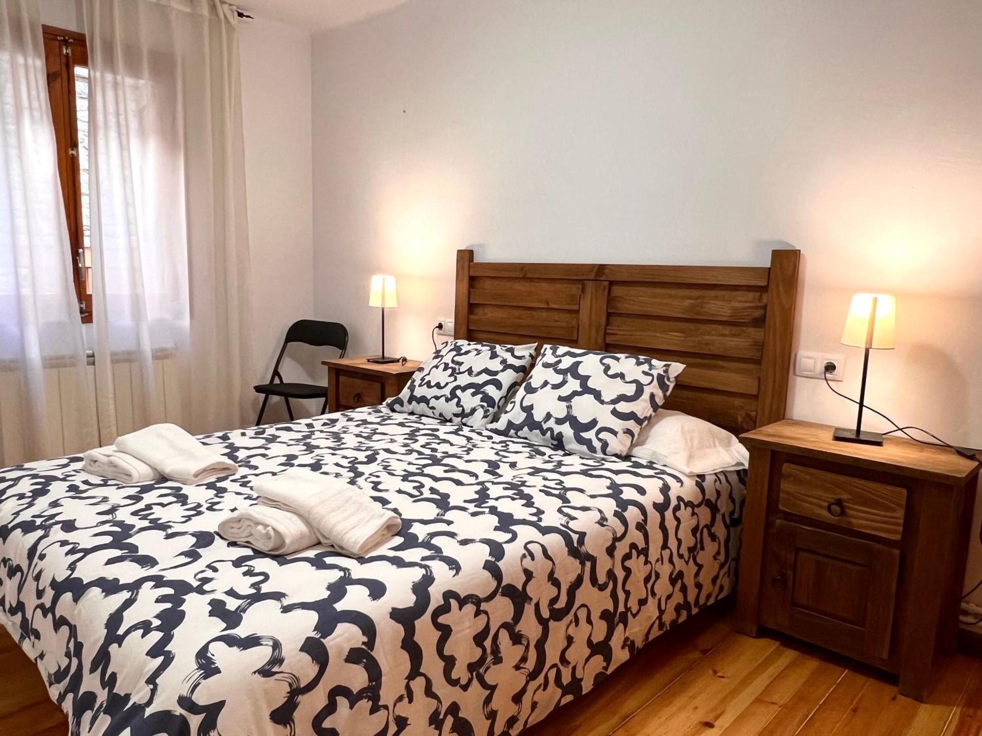 Apartaments Matxicots - L'Amfitriona Rialp Bagian luar foto